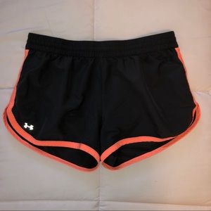 Women’s Under Armour Play Heat Gear Shorts
